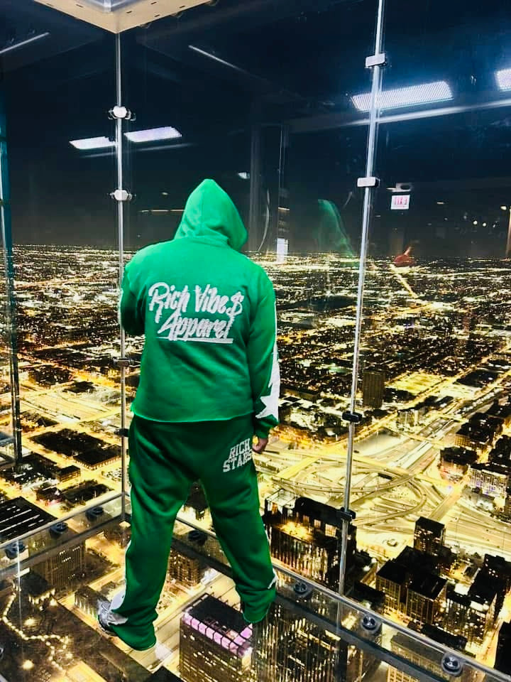 GREEN “RICH STARS” Distressed Oversized Flared Sets®️