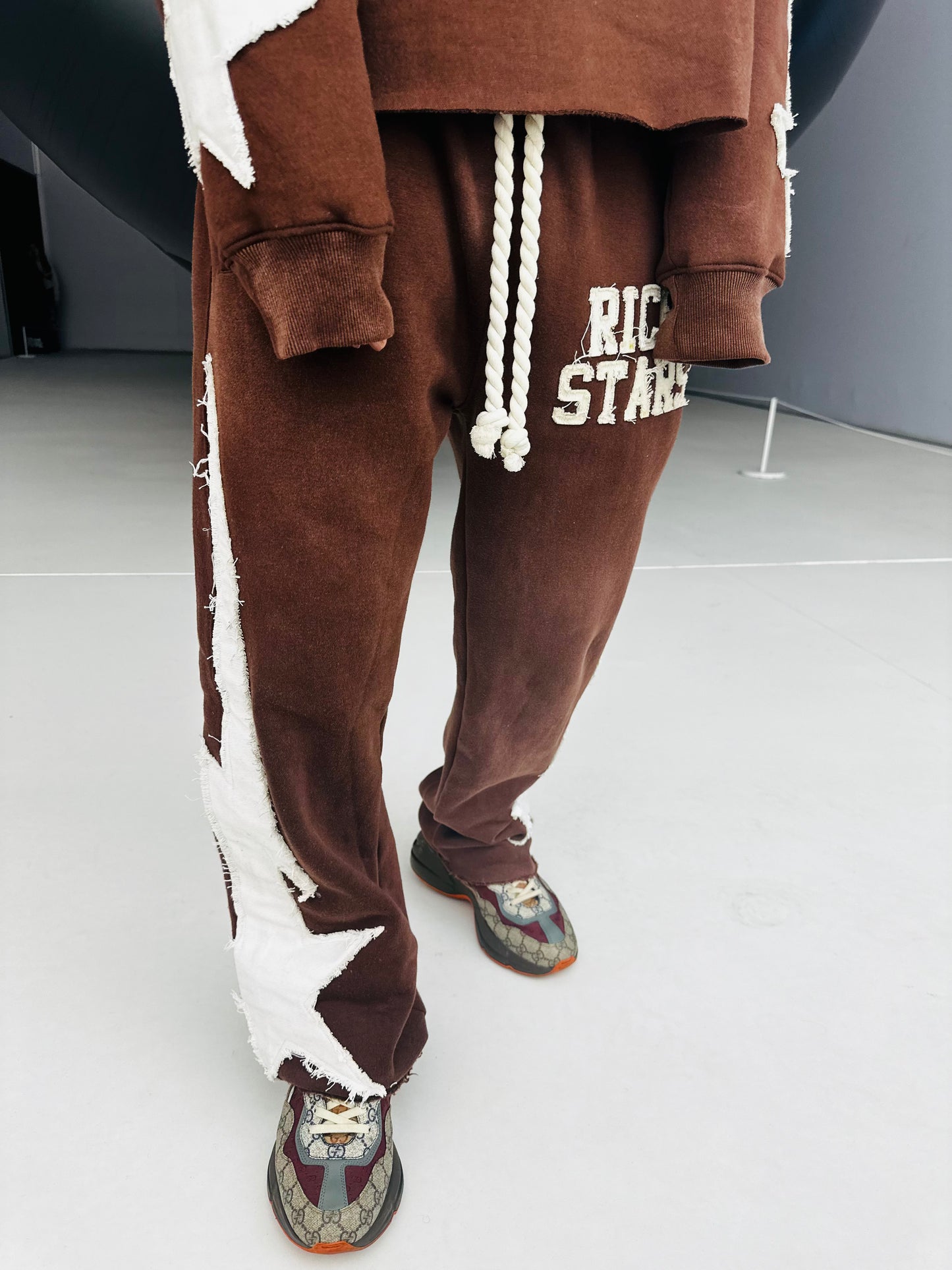 BROWN “RICH STARS” Distressed Oversized Flared Sets®️