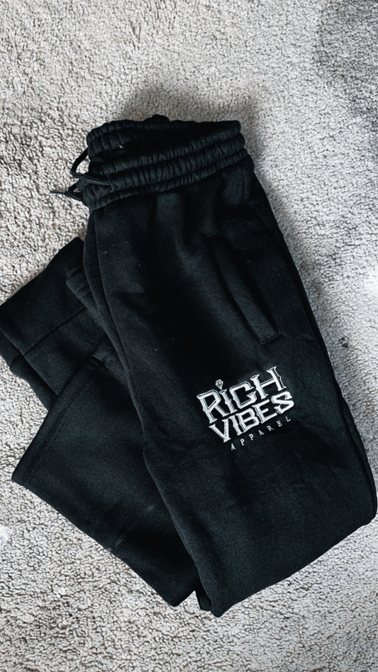 BLACK' Stacked Cozy Sweatpants' 🥶 - Rich Vibes Apparel